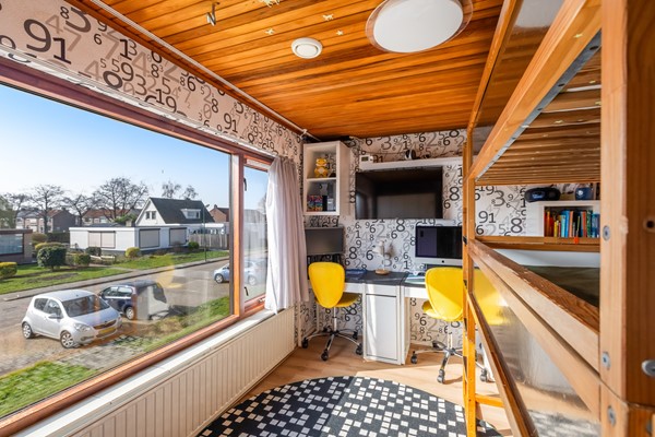 Foto - Te koop: Tussenwoning in Fijnaart